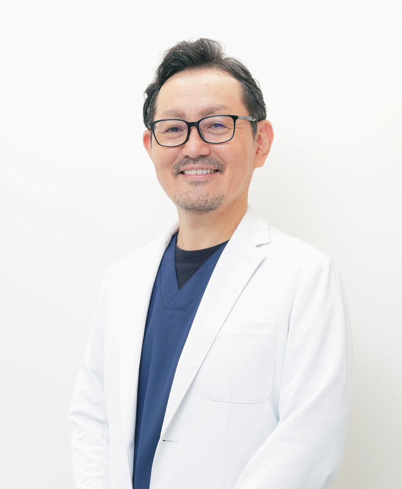 院長・医学博士 倉持 章